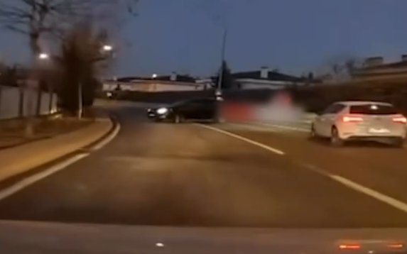 Talas'ta Ters Yönden Dönmeye Çalışan Sürücüye Ağır Ceza