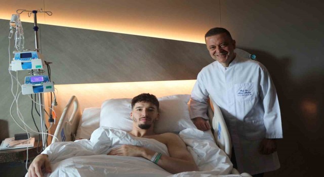 Fenerbahçede Altay Bayındır ameliyat oldu