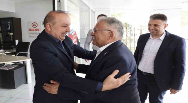 Başkan Büyükkılıçtan Pınarbaşı Belediyesine ziyaret