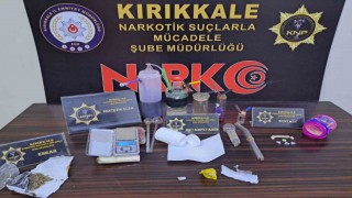 Kırıkkalede uyuşturucu ticareti yapan 2 şüpheli tutuklandı