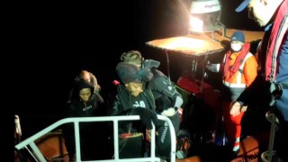 Ayvalıkta 38 göçmen kurtarıldı