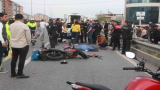 Balıkesirde motosiklet otomobile çarptı: 1 ölü, 1 yaralı
