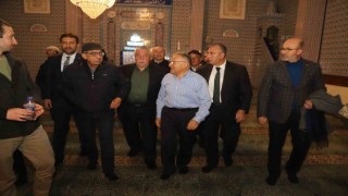Başkan Büyükkılıç, hafız öğrenciler ve depremzede vatandaşlarla iftar sofrasında buluştu