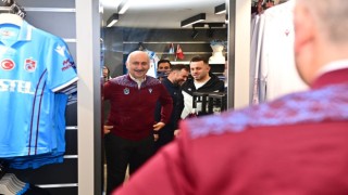 Fanatik Trabzonsporlu Bakan Karaismailoğlu TS Clupta alışveriş yaptı
