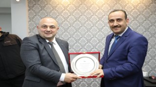 Başkan İlmek, İstanbul Kızılörenliler Derneği’nin Üsküdar Çamlıca bölgesindeki açılışına katıldı 