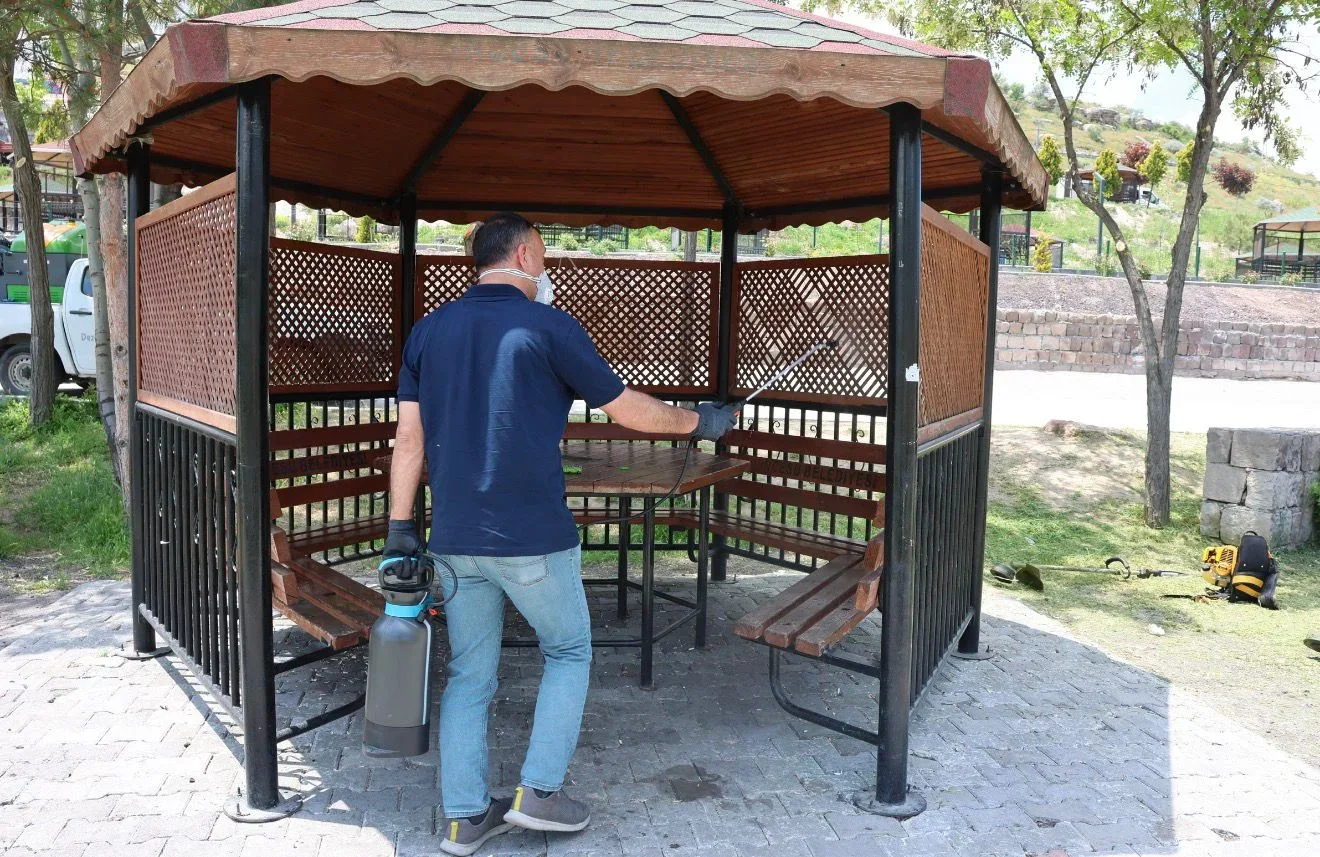 İncesu Marina’da Kamp Karavan Festivali Öncesi Kene ve Haşere İlaçlaması