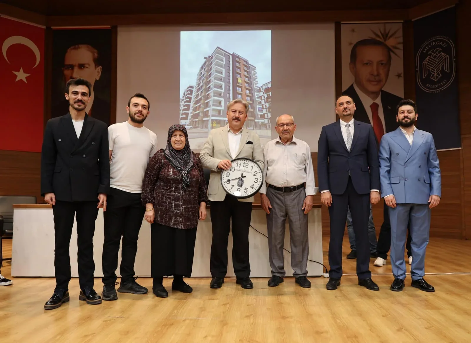 Melikgazi'de Battalgazi Kentsel Dönüşümünde daire teslimi ve kura heyecanı