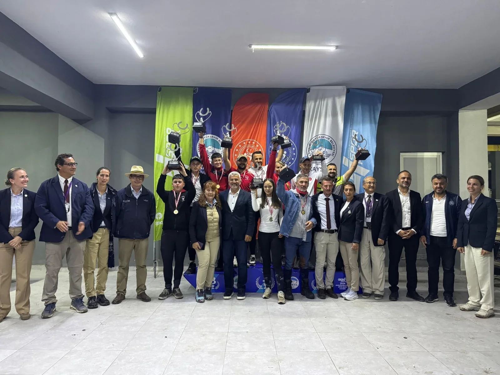 Yeşilay Ulusal Türkiye Şampiyonası ve Uluslararası Atlı Dayanıklılık Yarışmaları Tamamlandı
