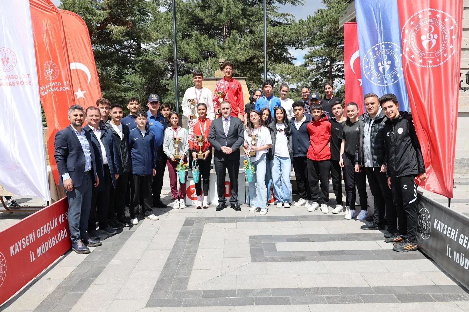 19 Mayıs Türk Dünyası Gençlik Koşusu Coşkuyla Gerçekleştirildi