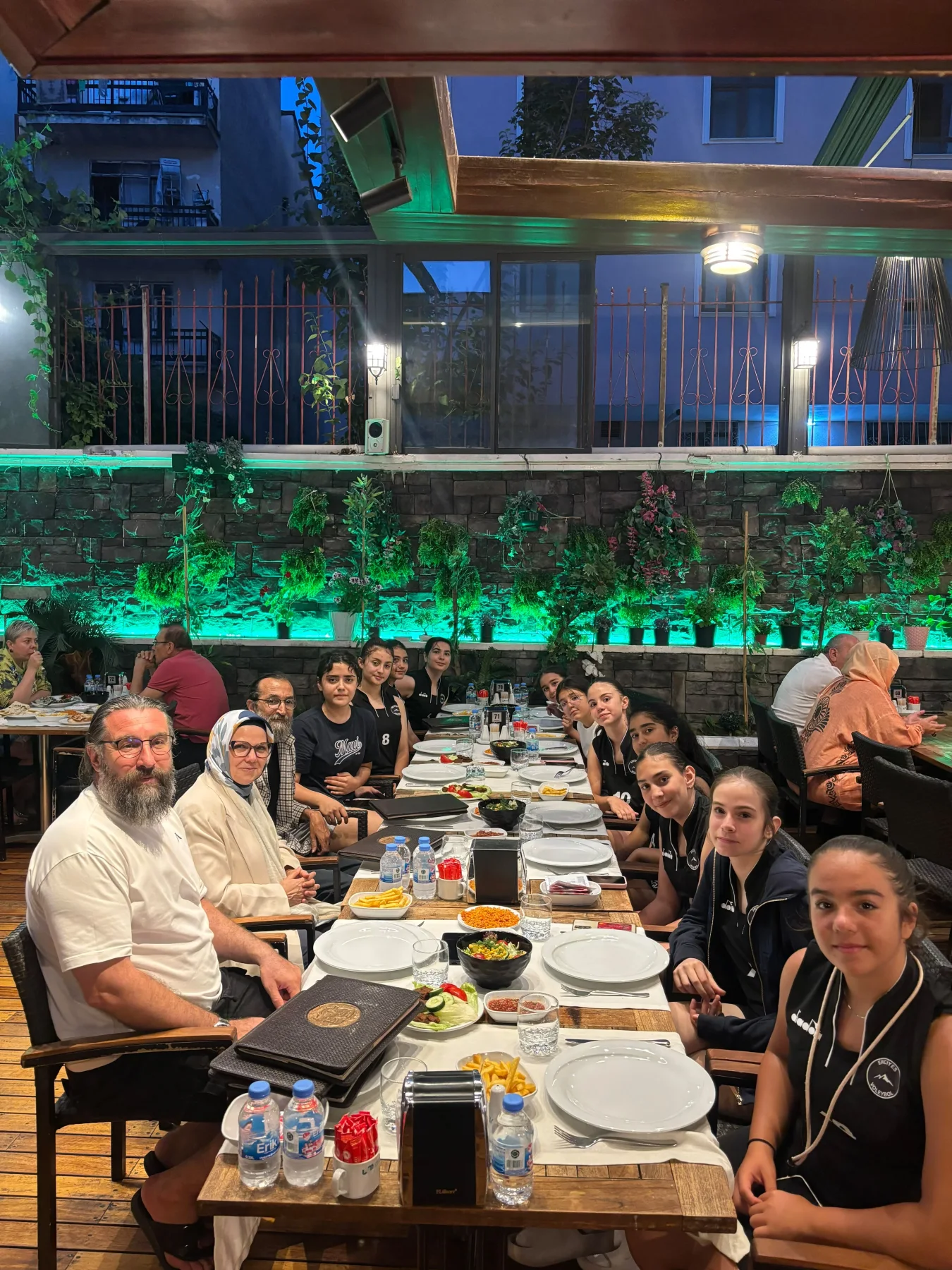 Ayşe Böhürler, Erciyes Voleybol'un genç sporcularını Ankara'da ağırladı