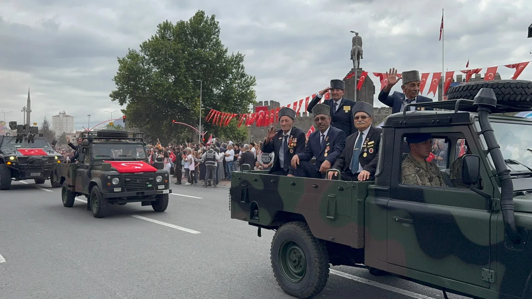 Kayseri’de 30 Ağustos Zafer Bayramı coşkuyla kutlandı
