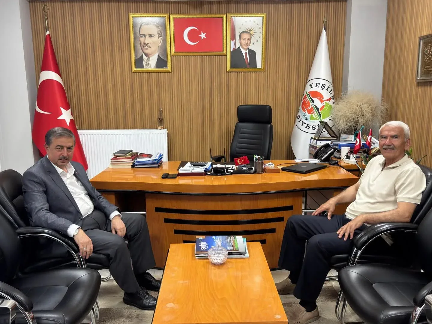 Yeşilhisar'da Siyasette Buzlar Eridi: Karagöz'den Taşyapan'a 2,5 Yıl Sonra Ziyaret