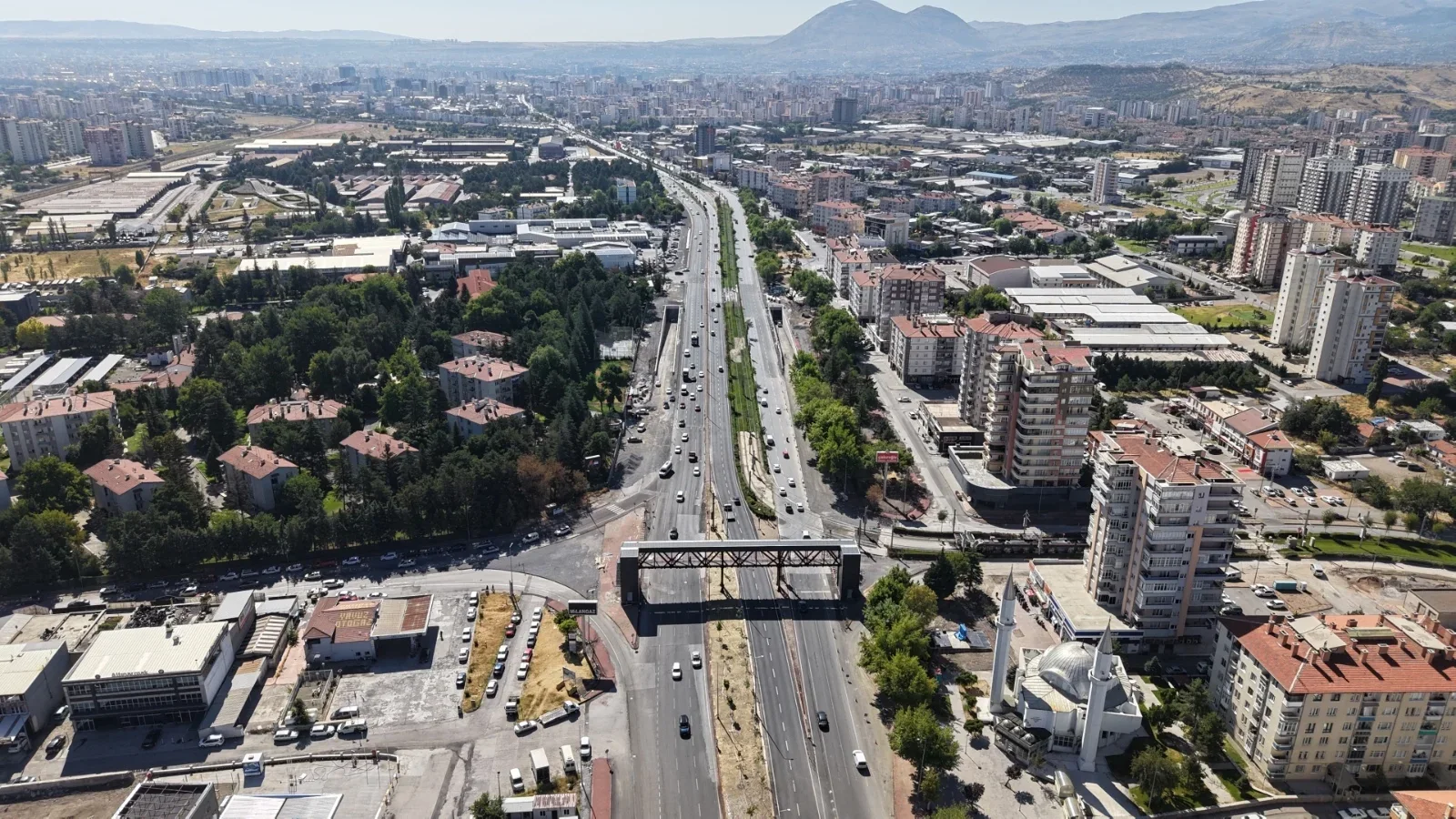 Kayseri’de ulaşım yatırımlarında yeni kavşaklar ve alternatif yollar devrede