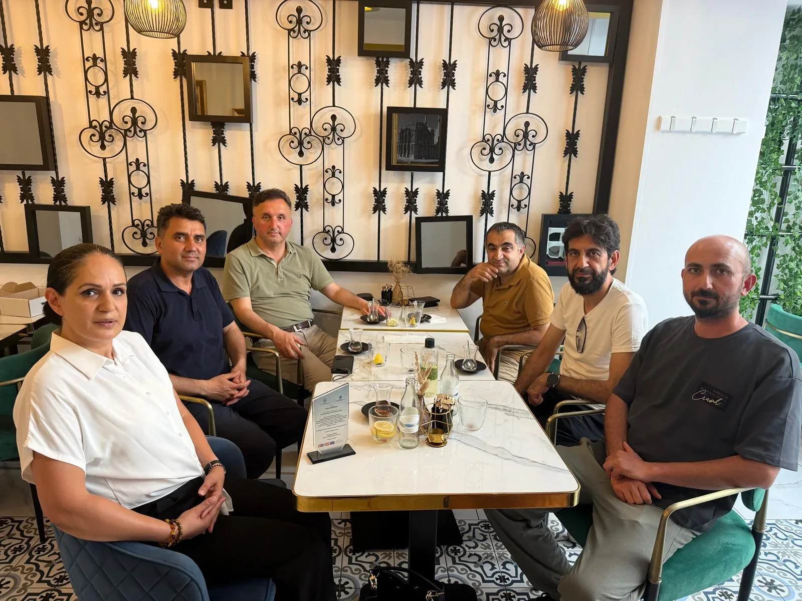Avrupa'daki Erasmus+ katkısına teşekkür plaketi