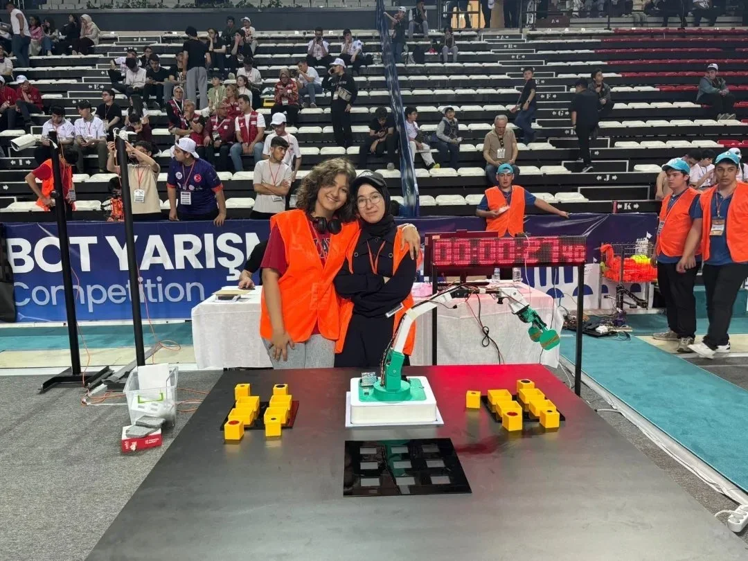 Kayserili Öğrenciler Robot Yarışmasında Türkiye 3’üncüsü Oldu