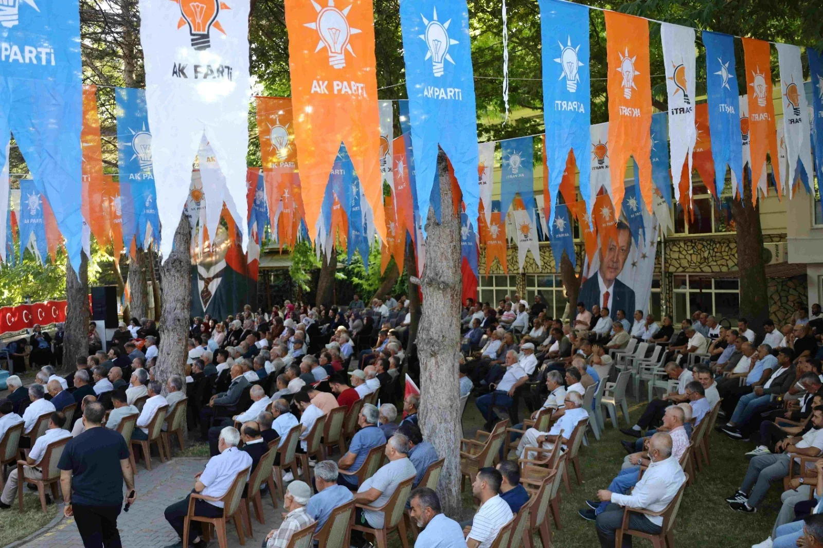 Yahyalı’da AK Parti teşkilatı danışma meclisinde buluştu