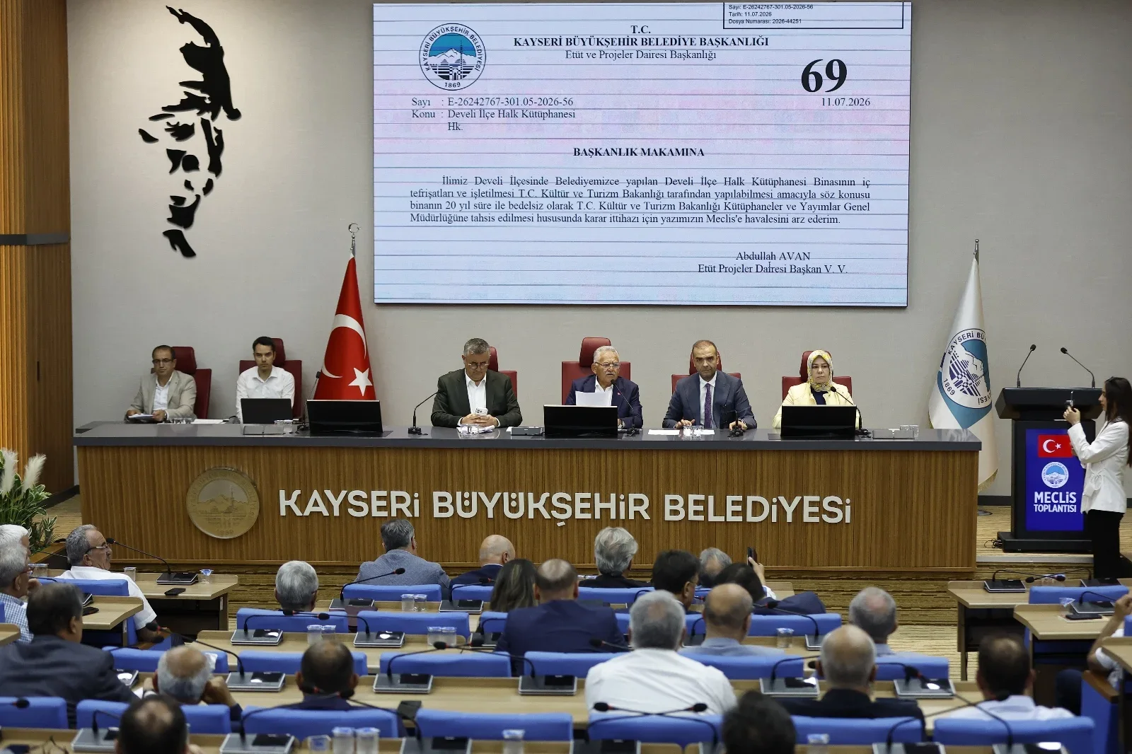 Büyükşehir meclisinde 70 gündem maddesi karara bağlandı