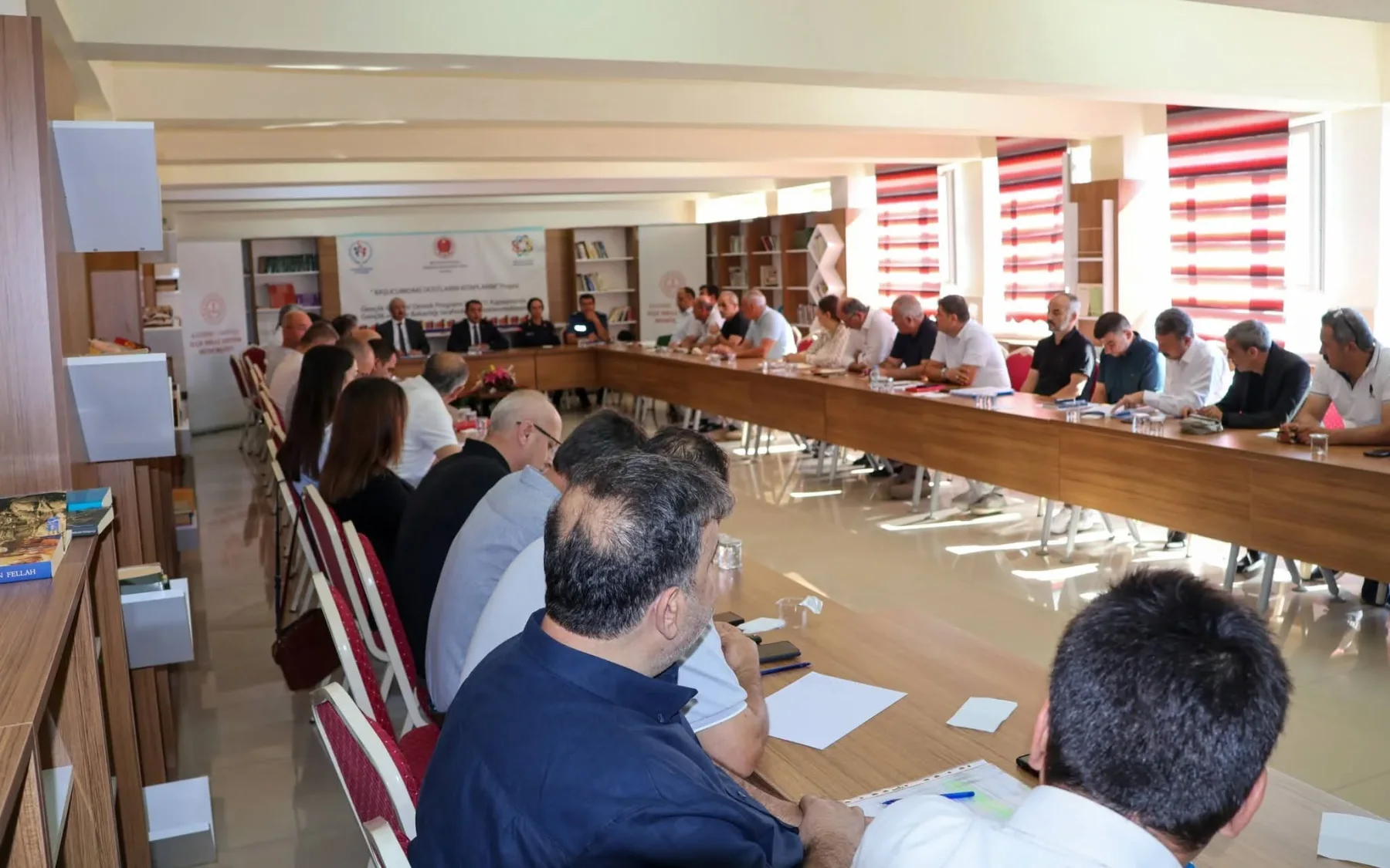 Kaymakam Gültekin başkanlığında eğitim güvenliği toplantısı