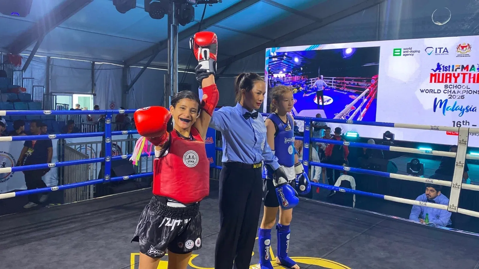Kayserili Muay Thai sporcusu Ayşegül Açık Dünya Şampiyonu Oldu