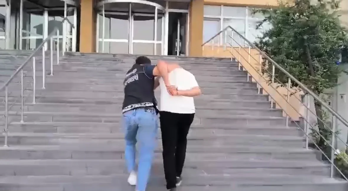 Ağırlaştırılmış müebbet hapisle aranan hükümlü yakalandı