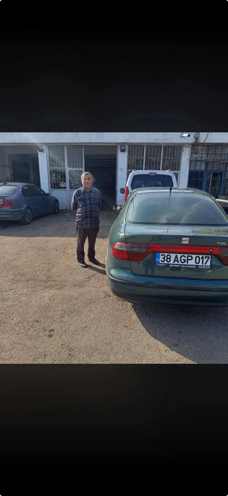 Bünyan’da otomobil tarlaya devrildi: Baba-oğul hayatını kaybetti