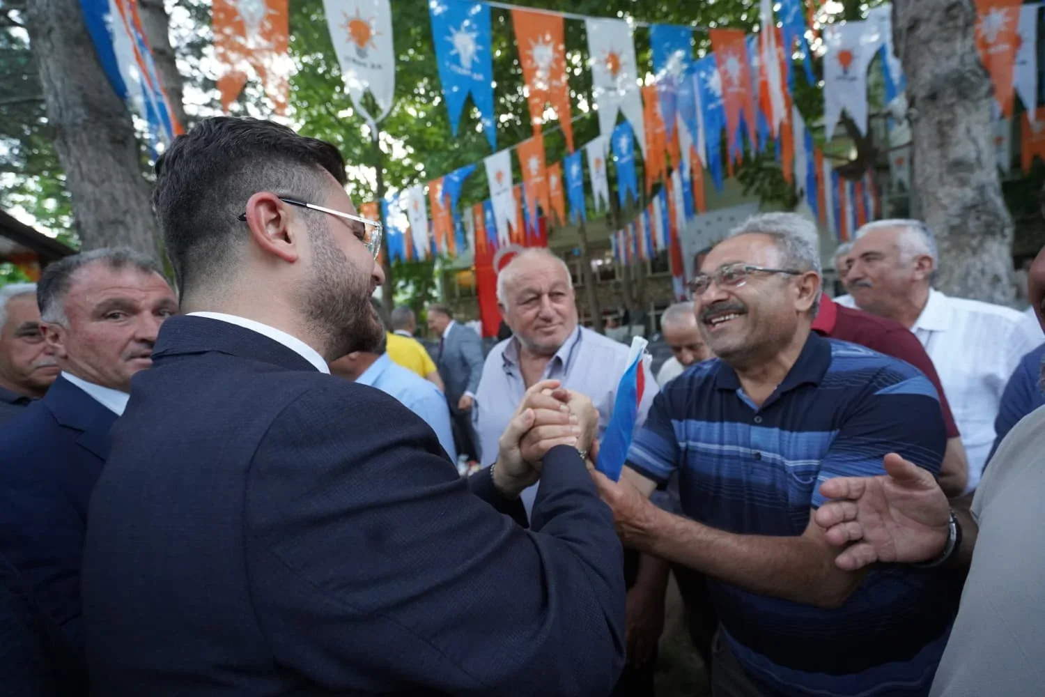 Yahyalı’da 3 partiden AK Parti’ye katılım
