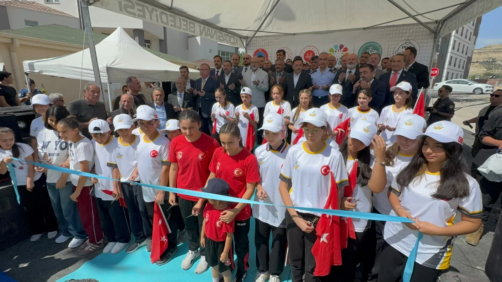 AKİB ERVA Spor Okulu hizmete açıldı
