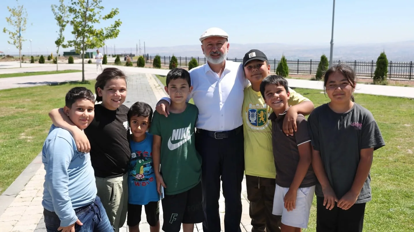 Başkan Çolakbayrakdar: Bir yanda Kafesinan lezzetleri, karşımızda boylu boyunca Kayseri