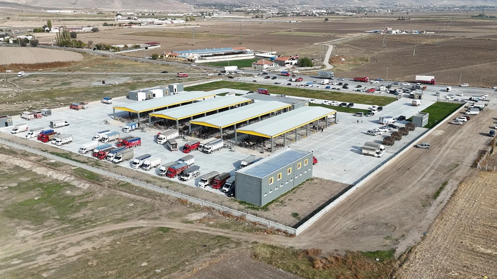 Kayseri’de Canlı Hayvan Pazarı şap hastalığı nedeniyle geçici olarak kapatıldı