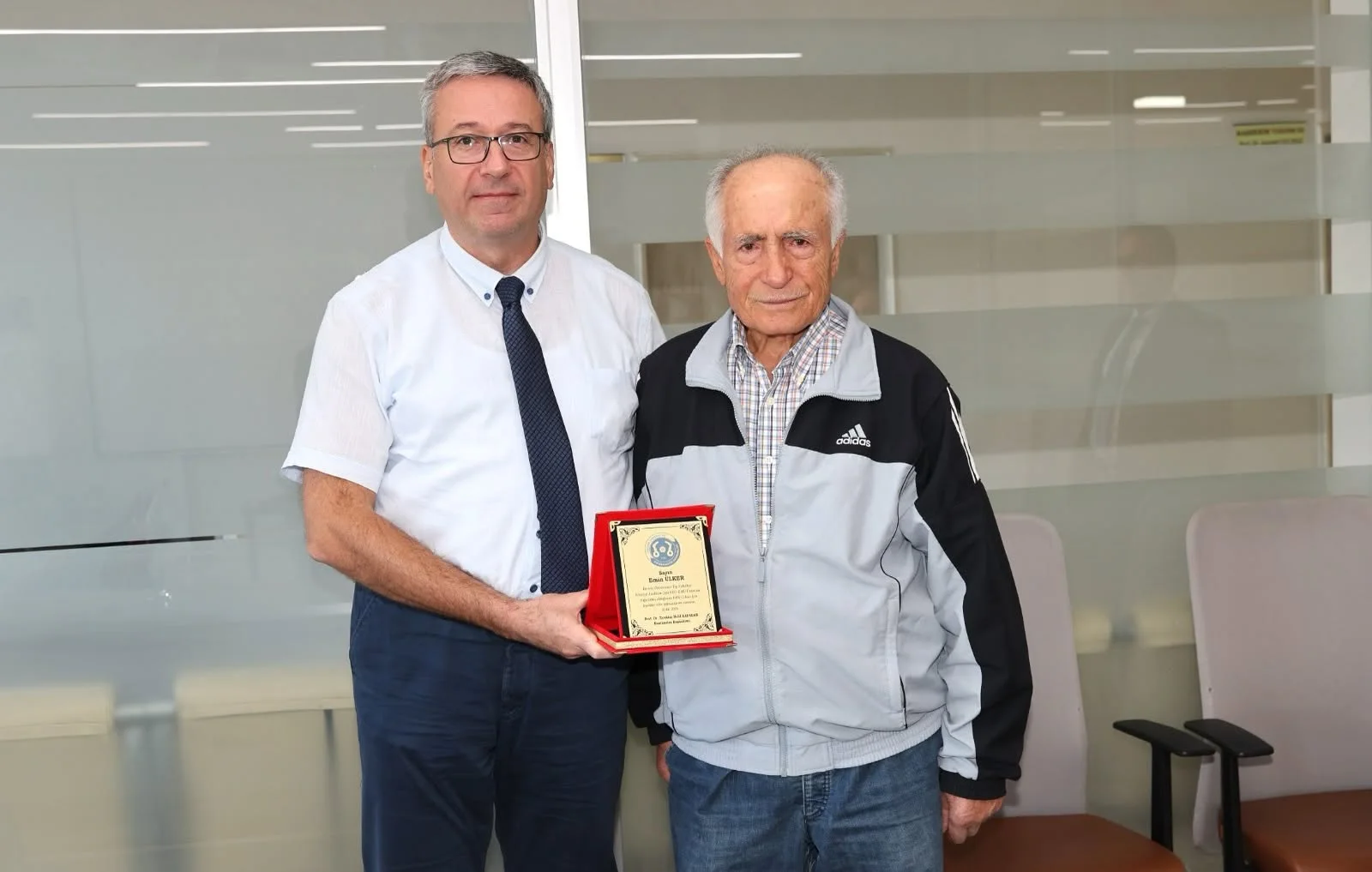 ERÜ Hastaneleri’ne hayırsever tarafından EMG cihazı bağışlandı