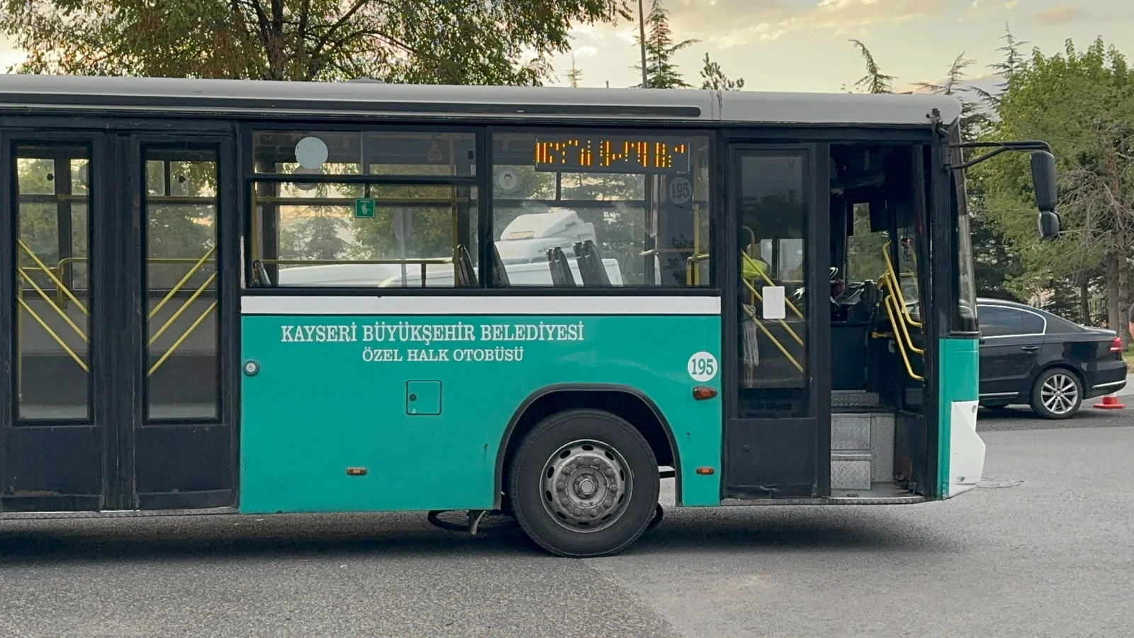 Halk otobüsünün çarptığı 10 yaşındaki Seyithan hayatını kaybetti