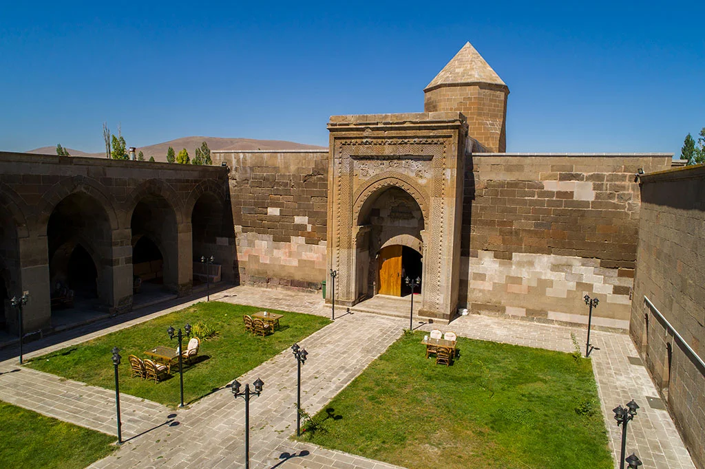 Karatay Hanı