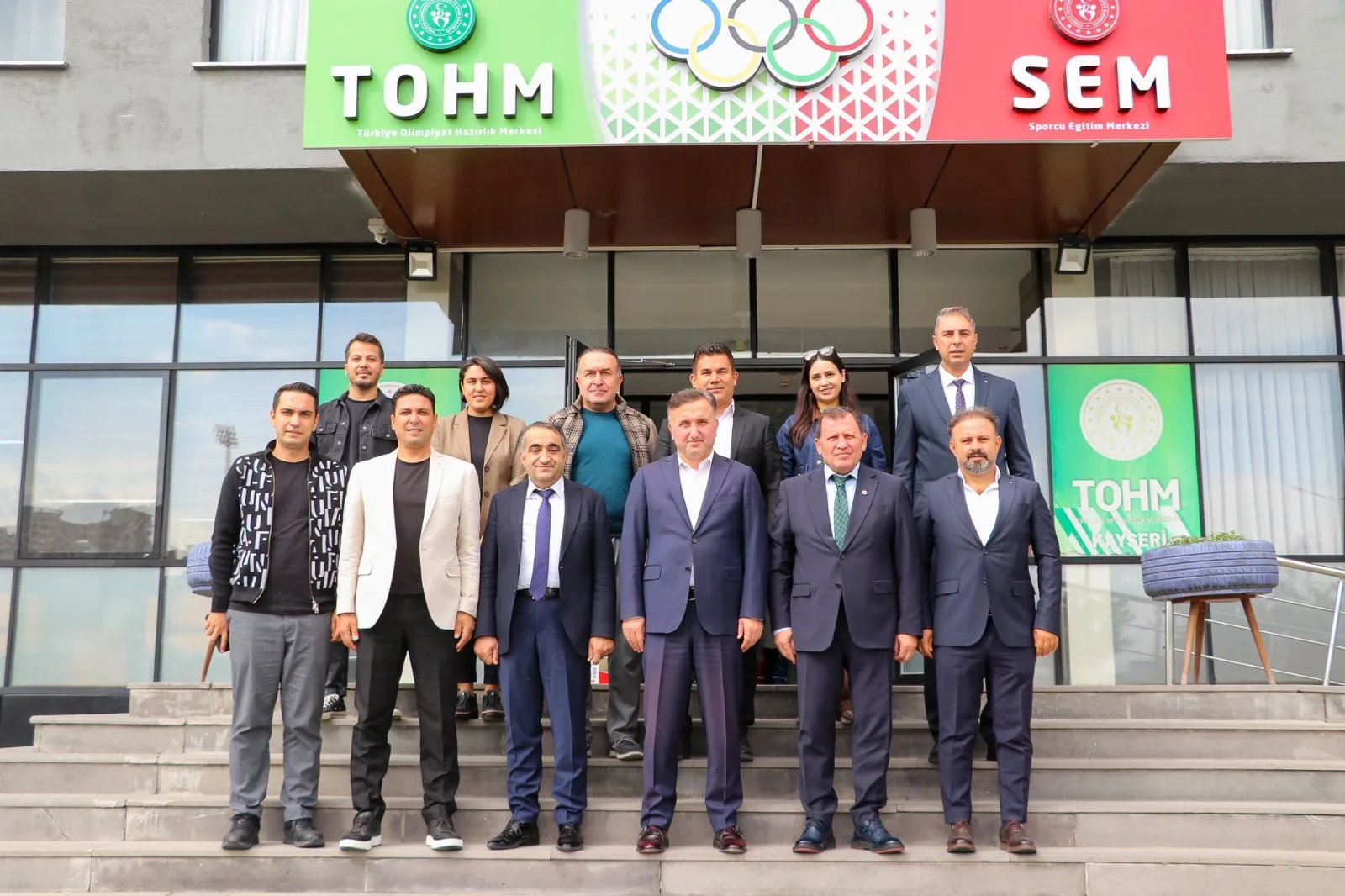 Okul sporlarında yeni sezon için iş birliği ve planlama toplantısı