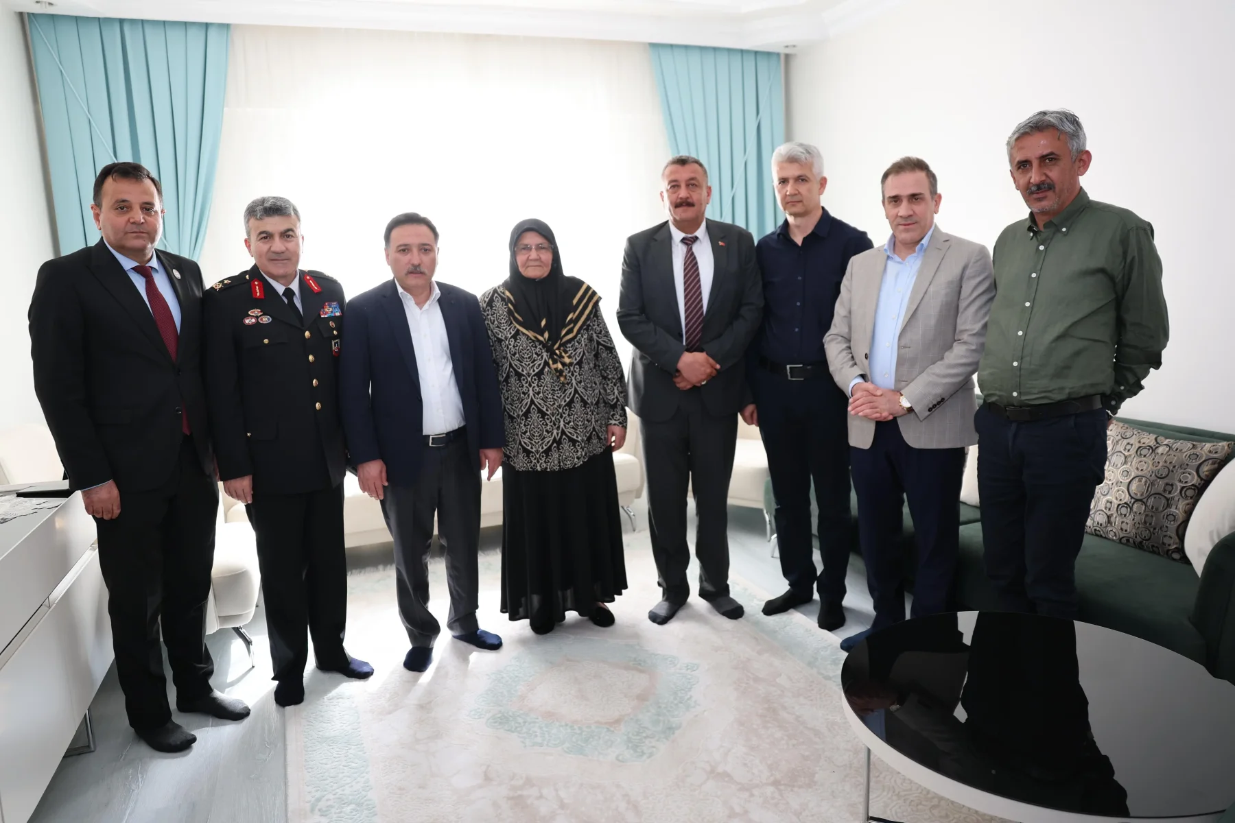 Vali Gökmen Çiçek’ten Anneler Günü’nde Şehit Annelerine Vefa Ziyareti