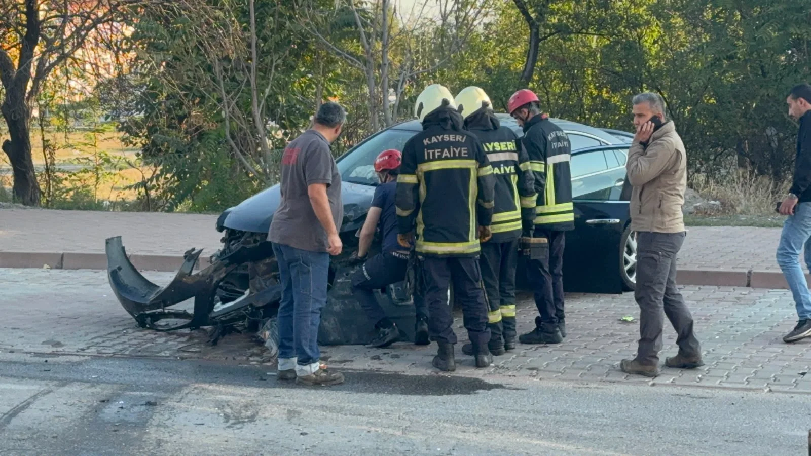 Kayseri’de minibüs ile otomobil çarpıştı: 2 yaralı