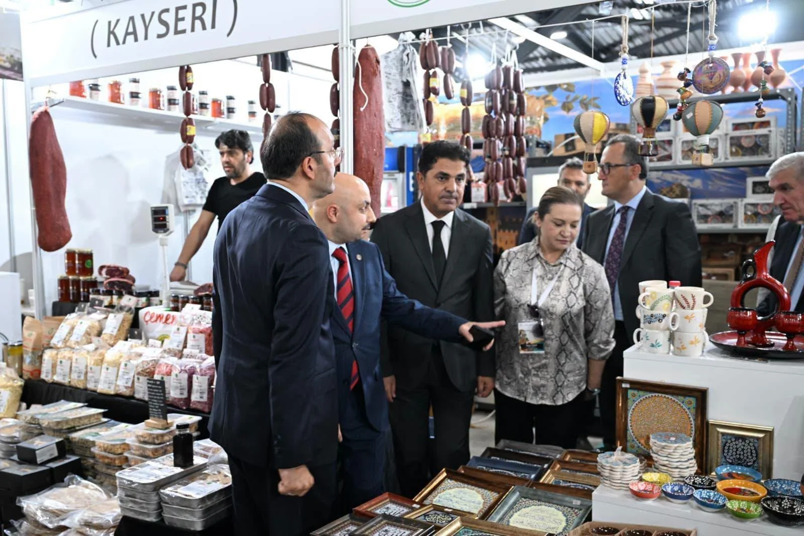 Kayseri’nin lezzetleri çocuklara destek için yöresel ürün sergisinde