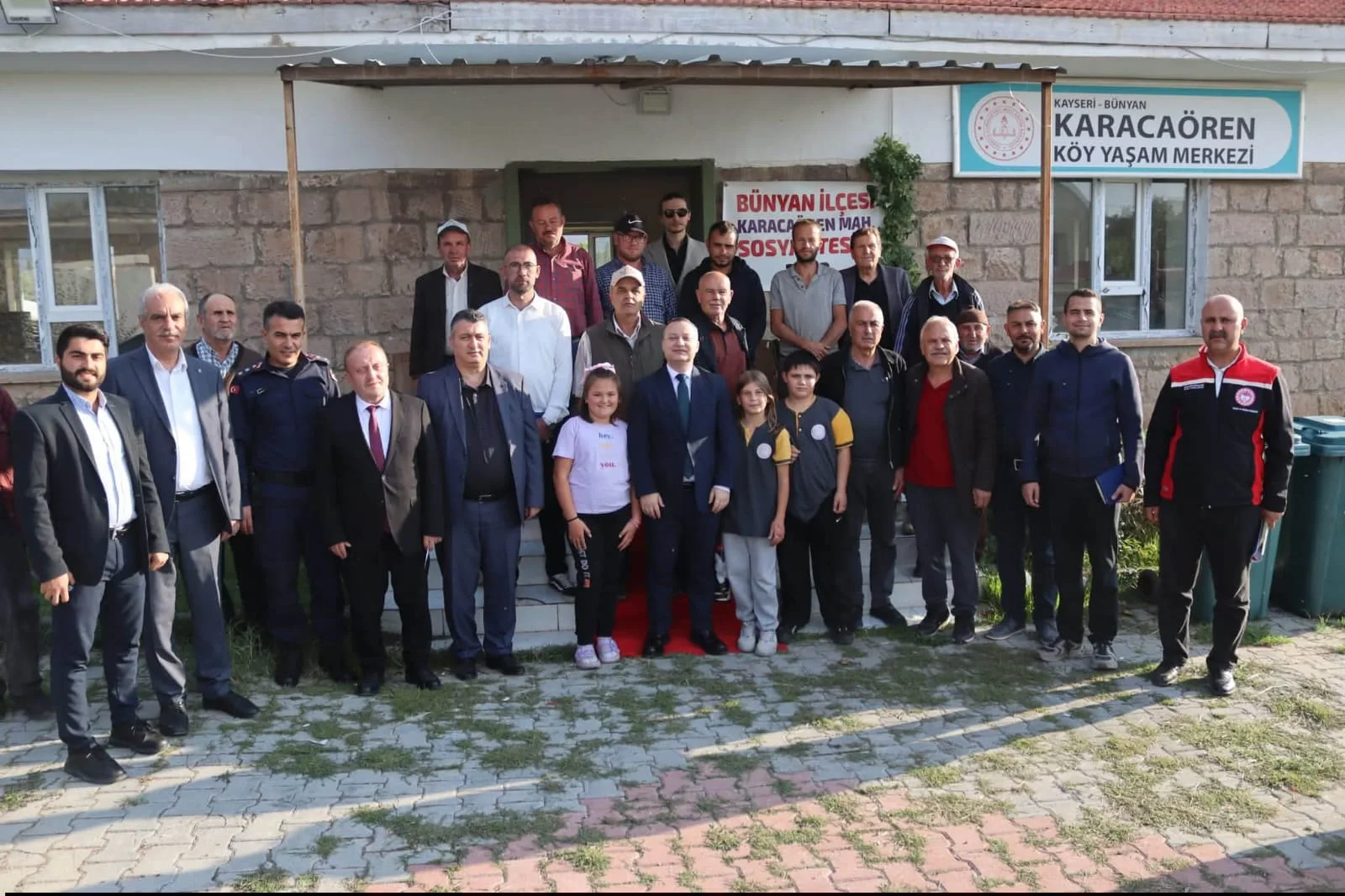 Kaymakam Yücel Erdem mahalle ziyaretlerinde vatandaşlarla buluştu