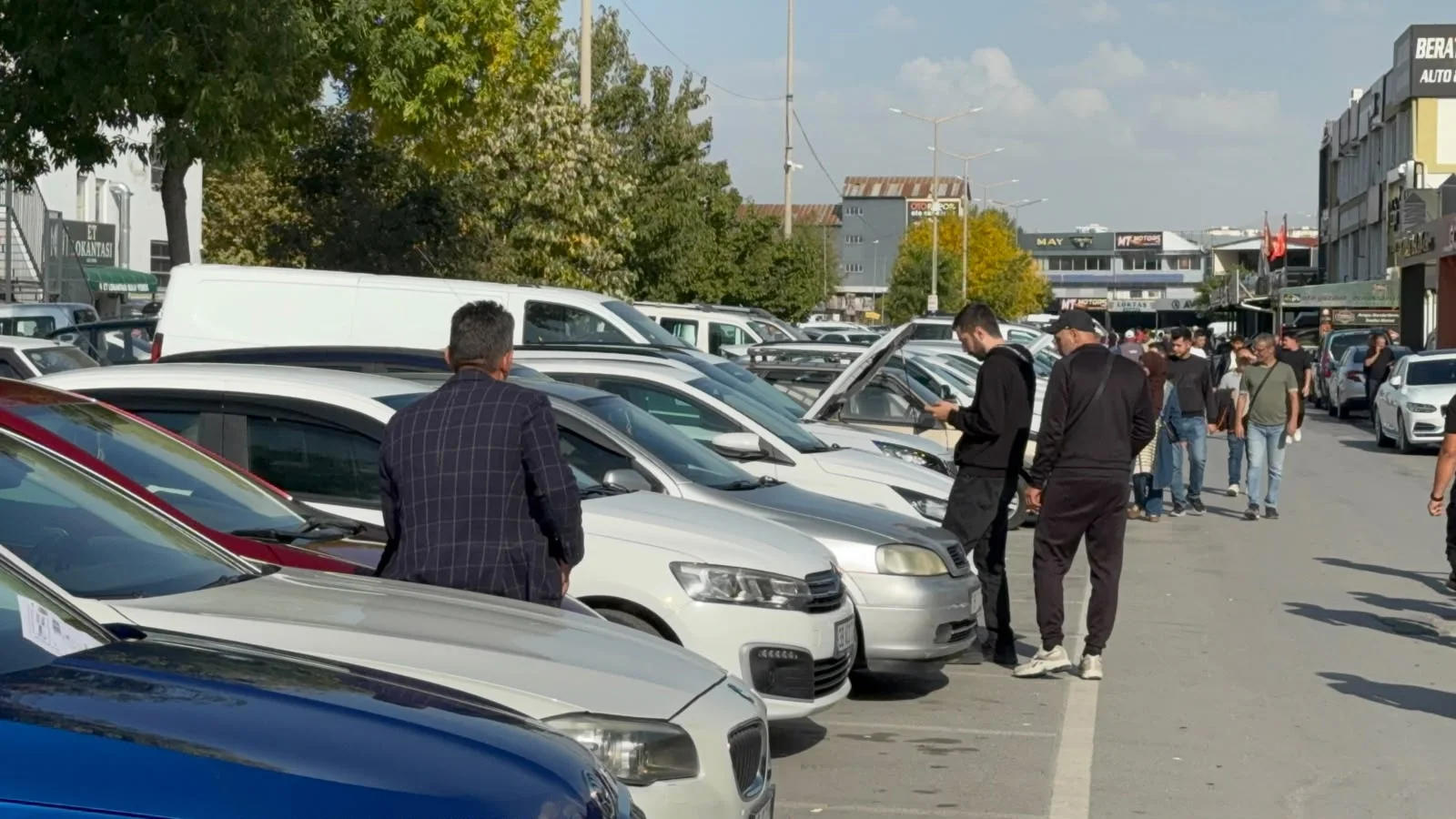 Galericiler Sitesi Başkanı Atabey: Fonlardan çıkan yatırımcıların araç alımına yöneleceğini düşünüyorum