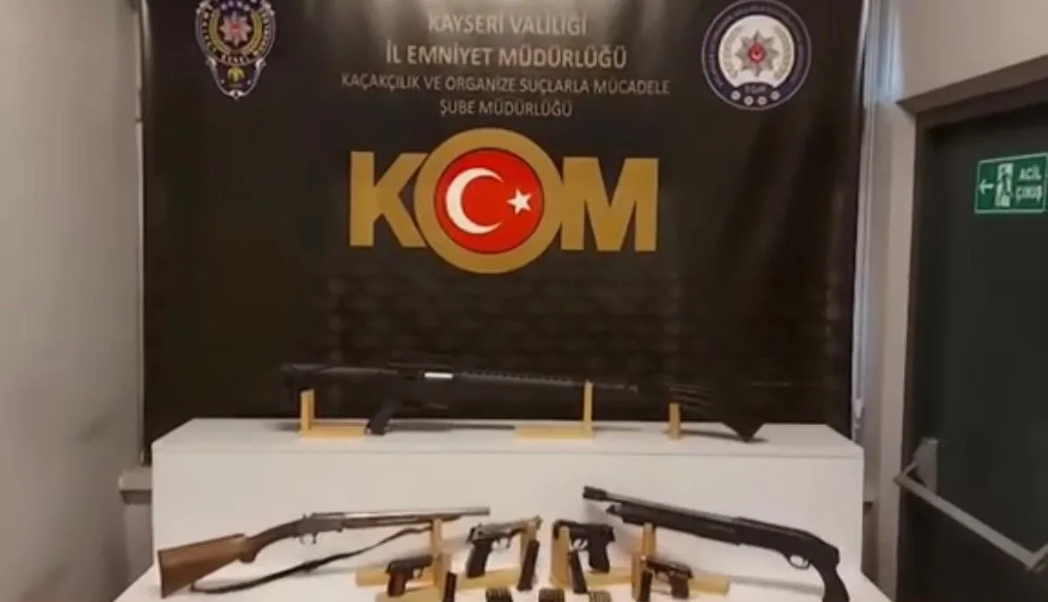 Kayseri’de kaçak silah ticareti yapan 2 kişiye gözaltı