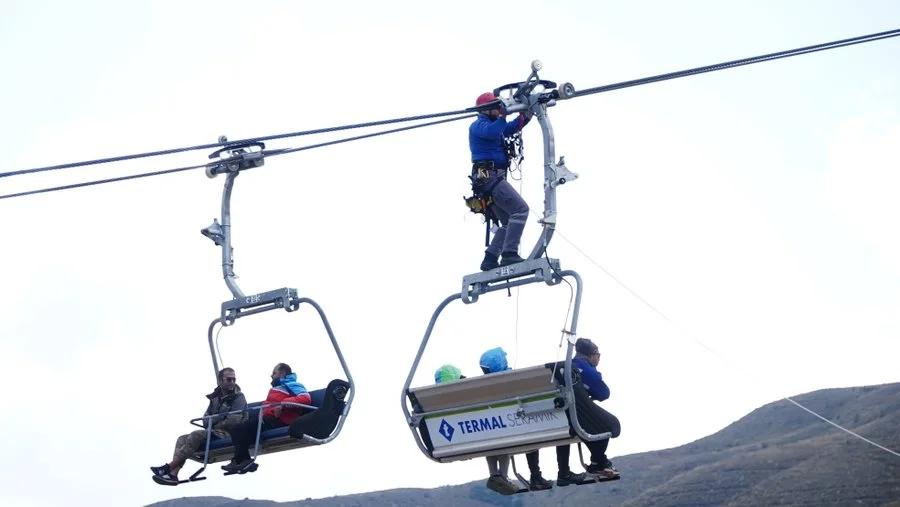 Erciyes’te teleferikte kalanların kurtarılması için eğitim