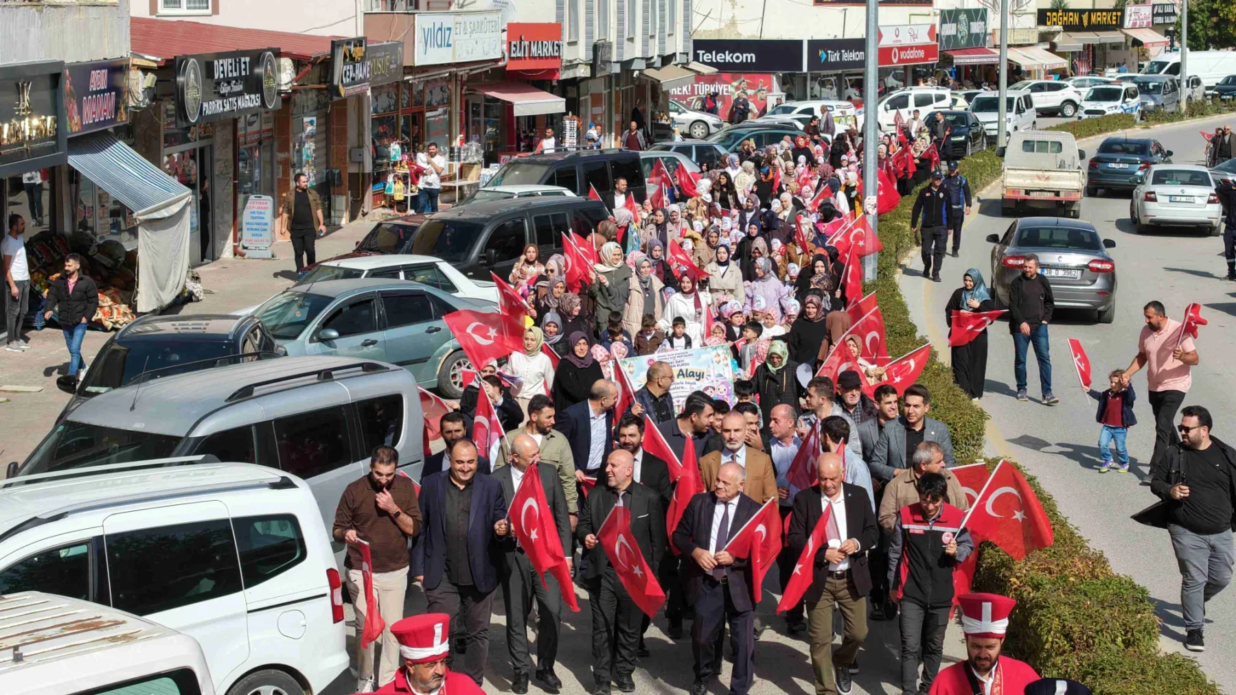 Yahyalı’da 161 minik öğrenci için Amin Alayı ve Bed’-i Besmele töreni düzenlendi