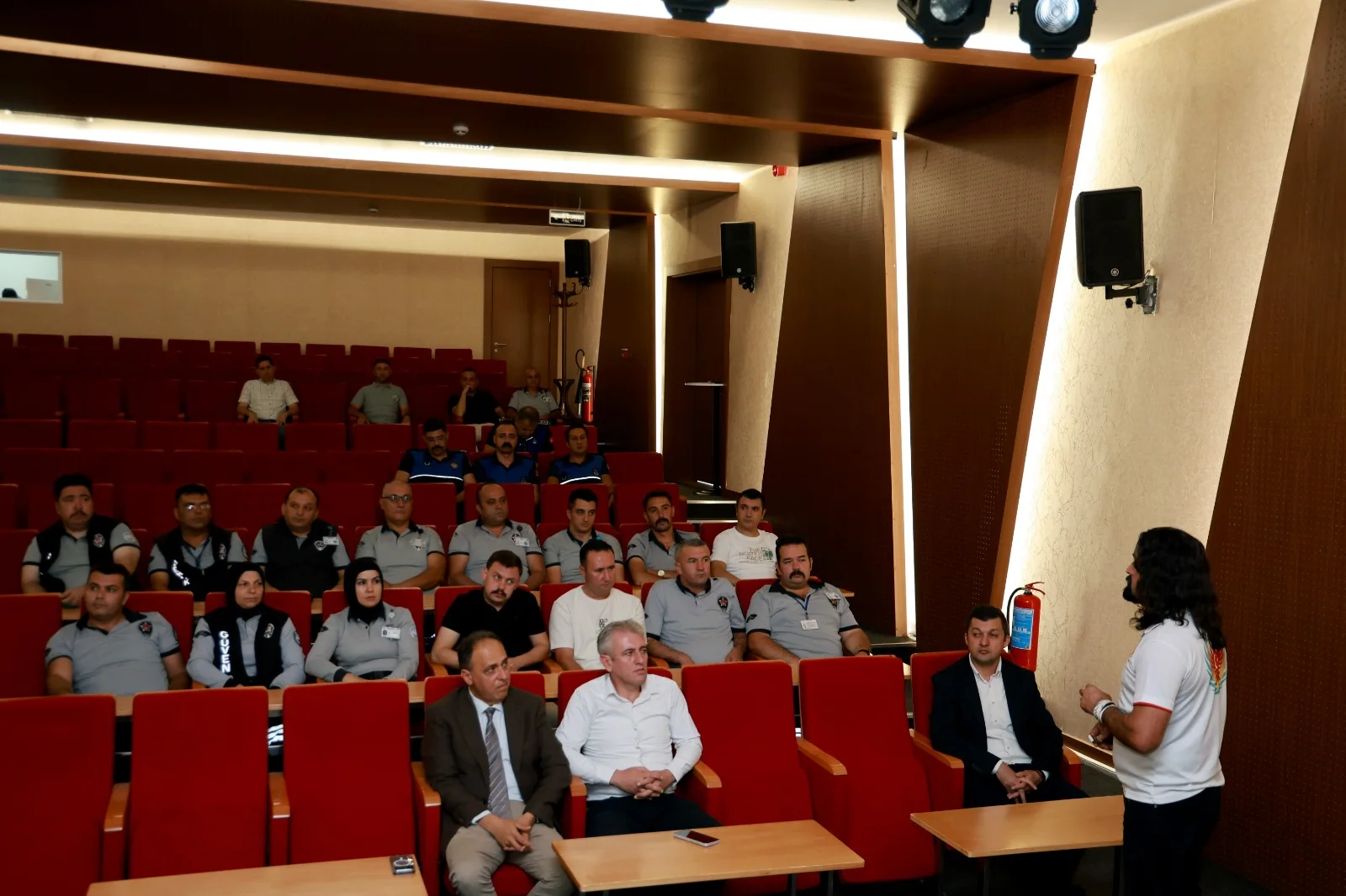 Talas’ta zabıtaya terör eğitimi verildi