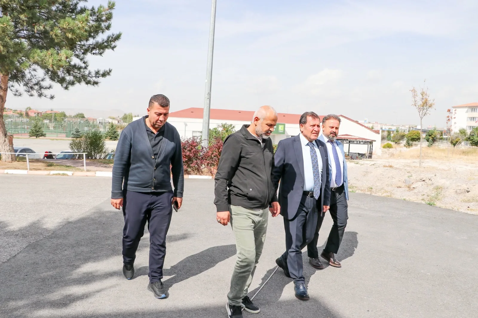 Ömer Halisdemir Spor Tesisi’nde yeni düzenlemeler değerlendirildi