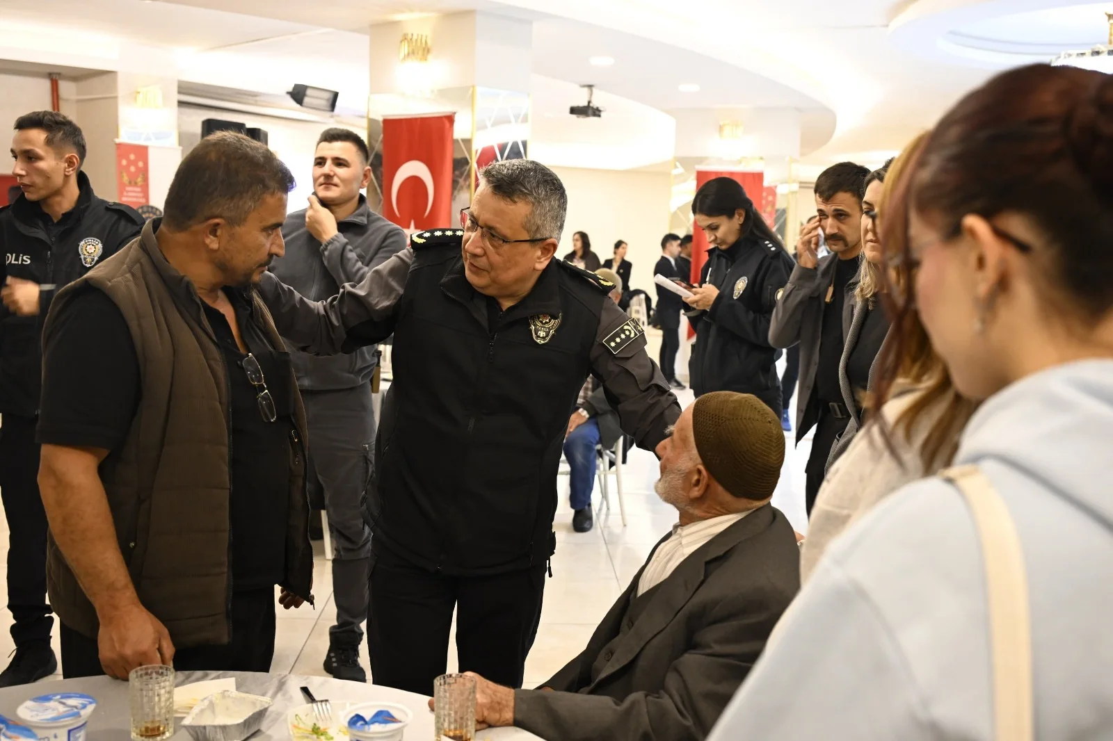 Emniyet Müdürü Ergen şehit aileleriyle bir araya geldi