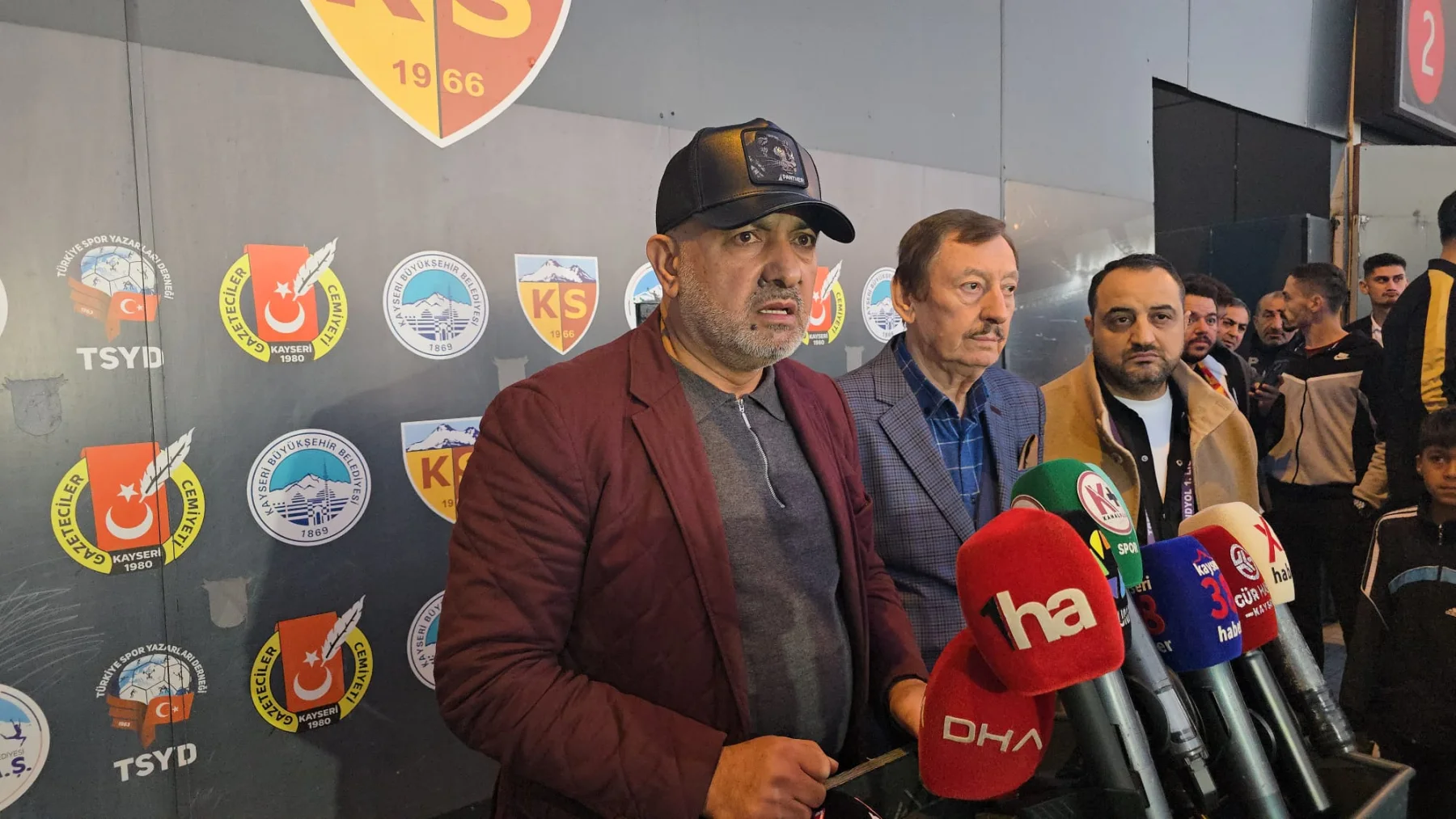 Ali Çamlı’dan Selçuk Şahin’e tepki: Aklını başına al