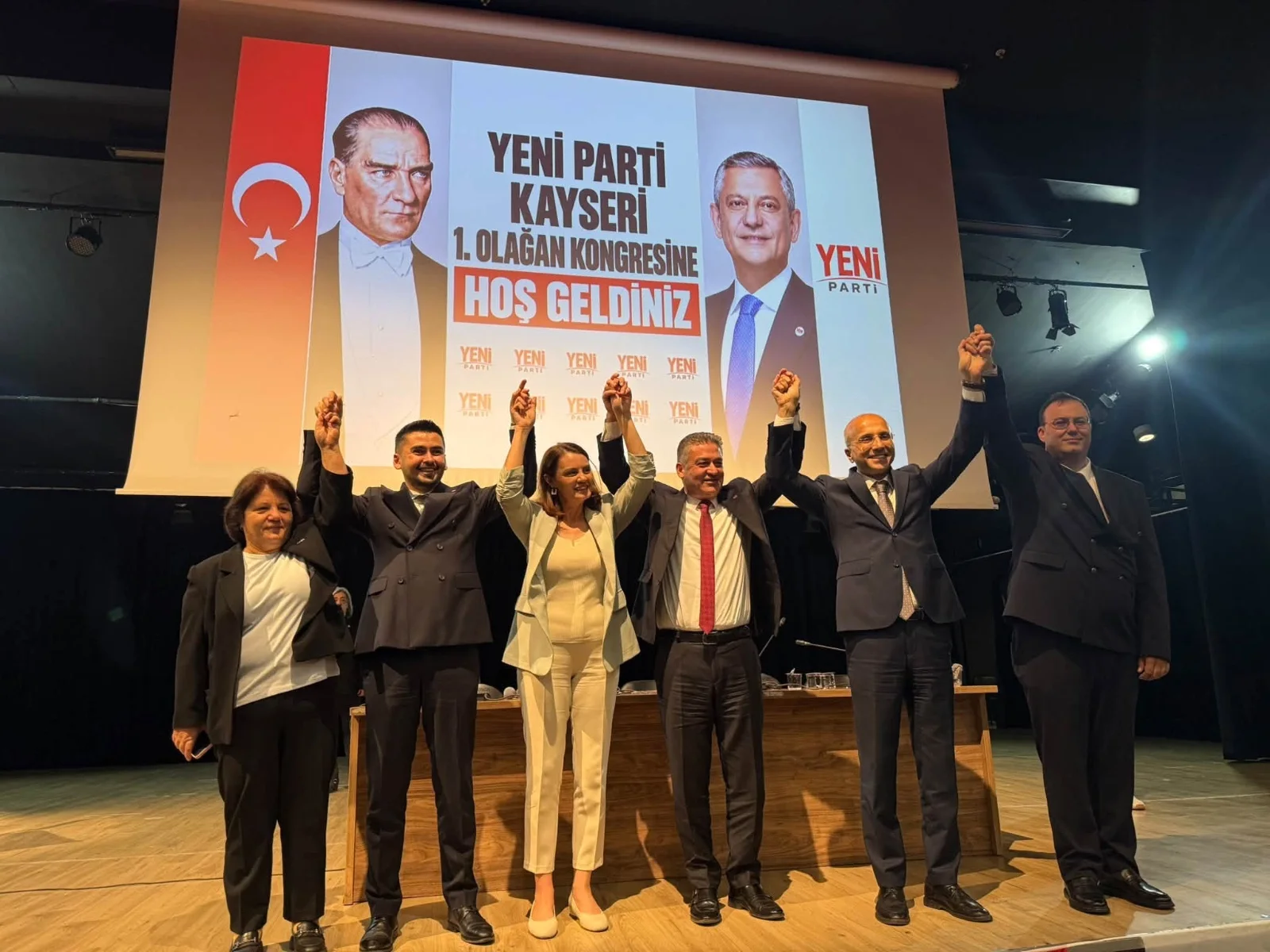 YENİ Parti’de Ufuk Ozan Gözbaşı güven tazeledi
