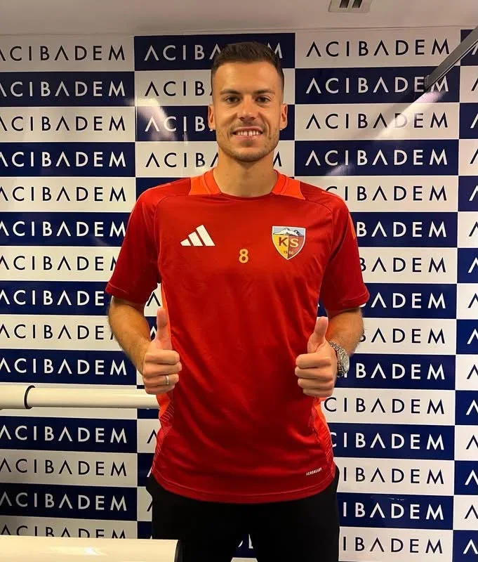Kayserispor'da kiralık oynayan Benes'in yeni adresi Gent oldu