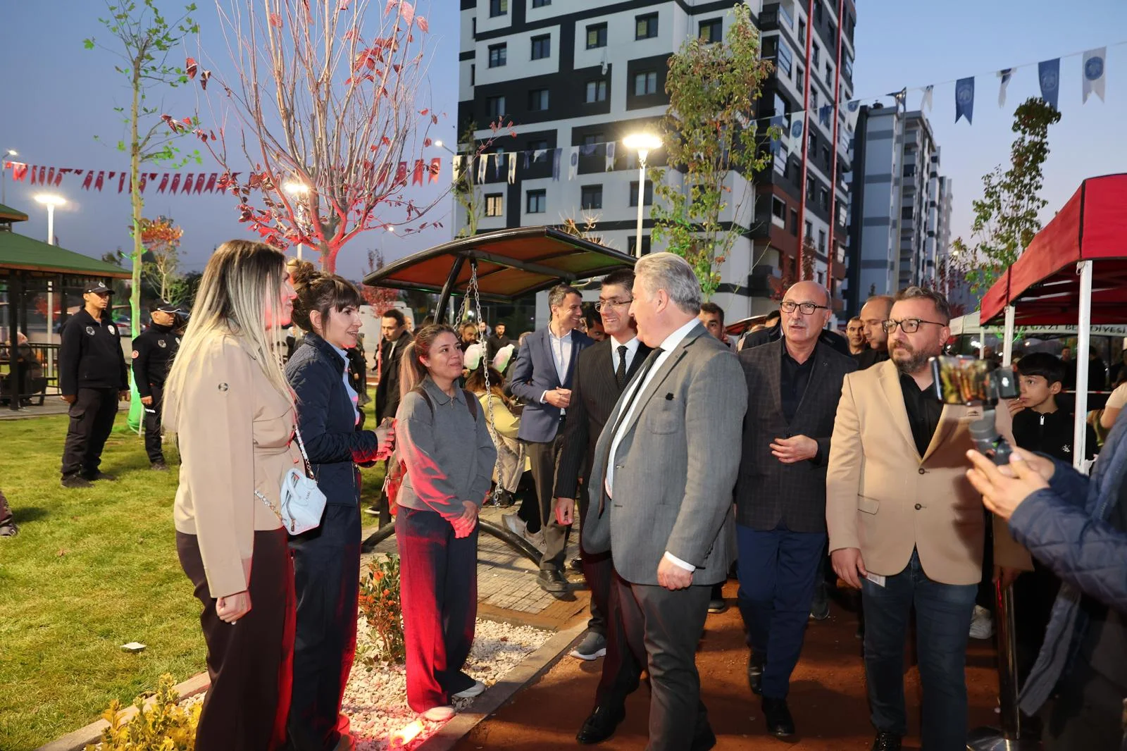 Melikgazi Belediyesi Fırat Yılmaz Çakıroğlu Parkı Açıldı