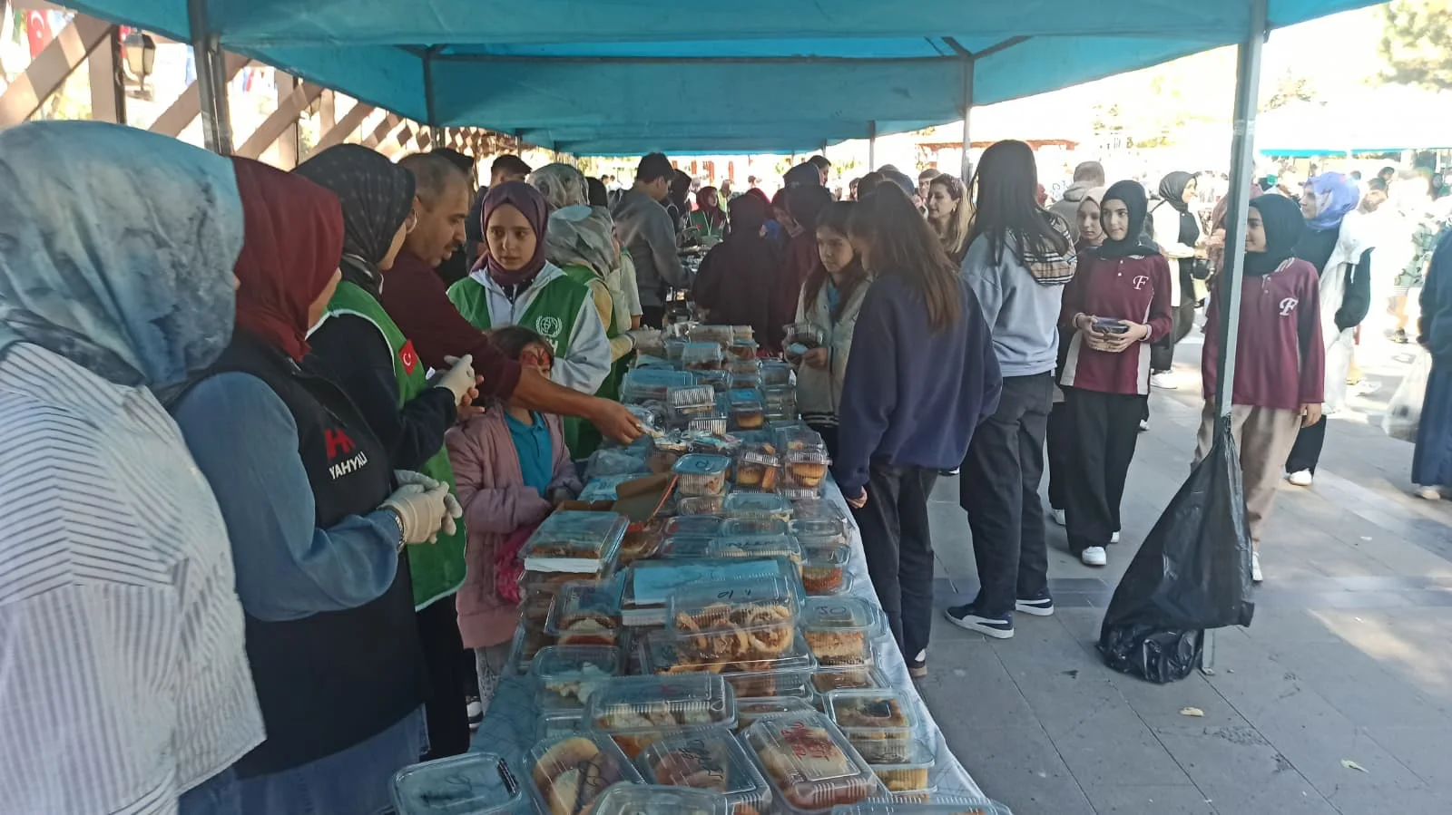 Yahyalı’da Doğu Türkistan ve Suriye’deki mazlumlar yararına kermes