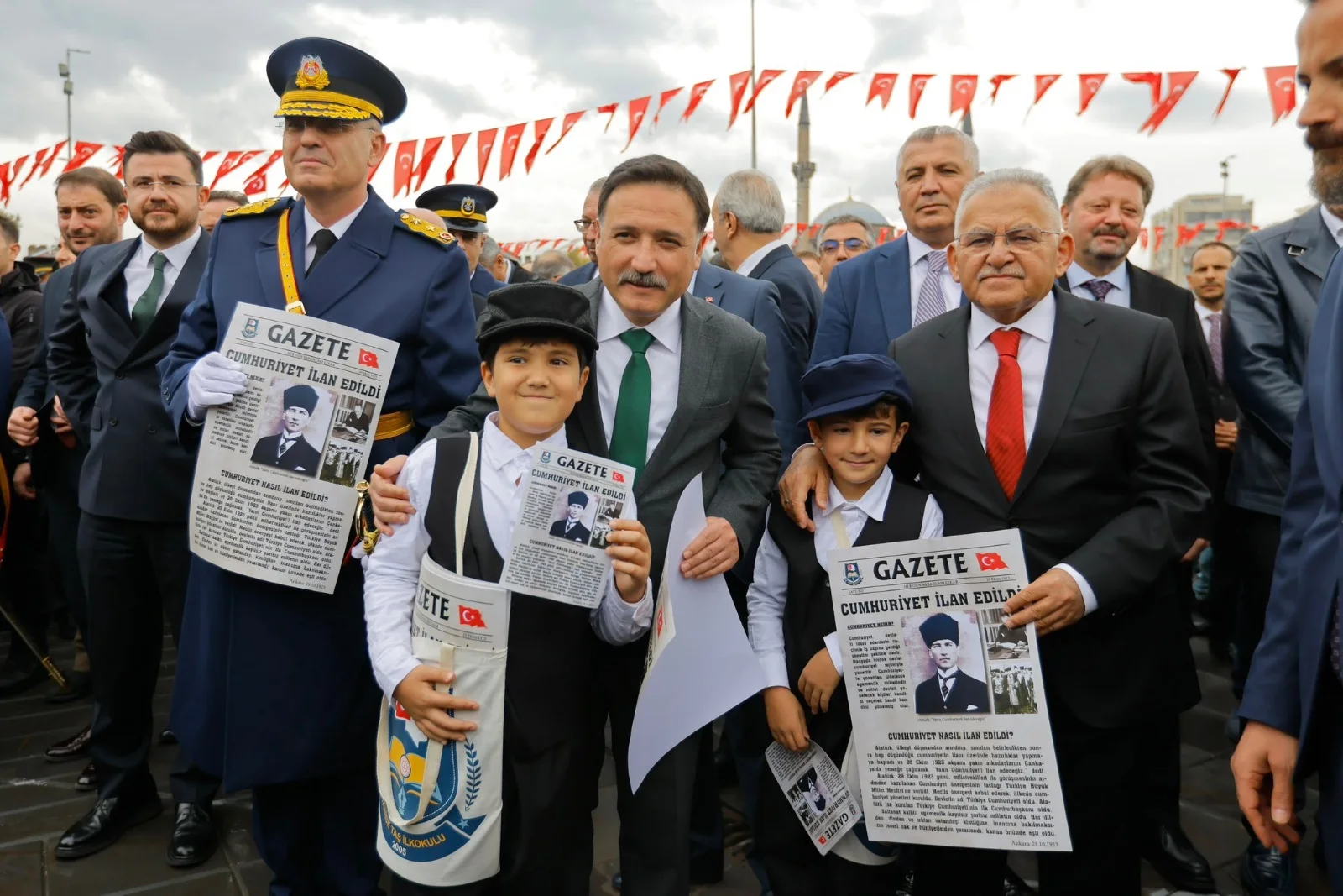 Kayseri’de Cumhuriyet’in 103’üncü yılı törenle kutlandı